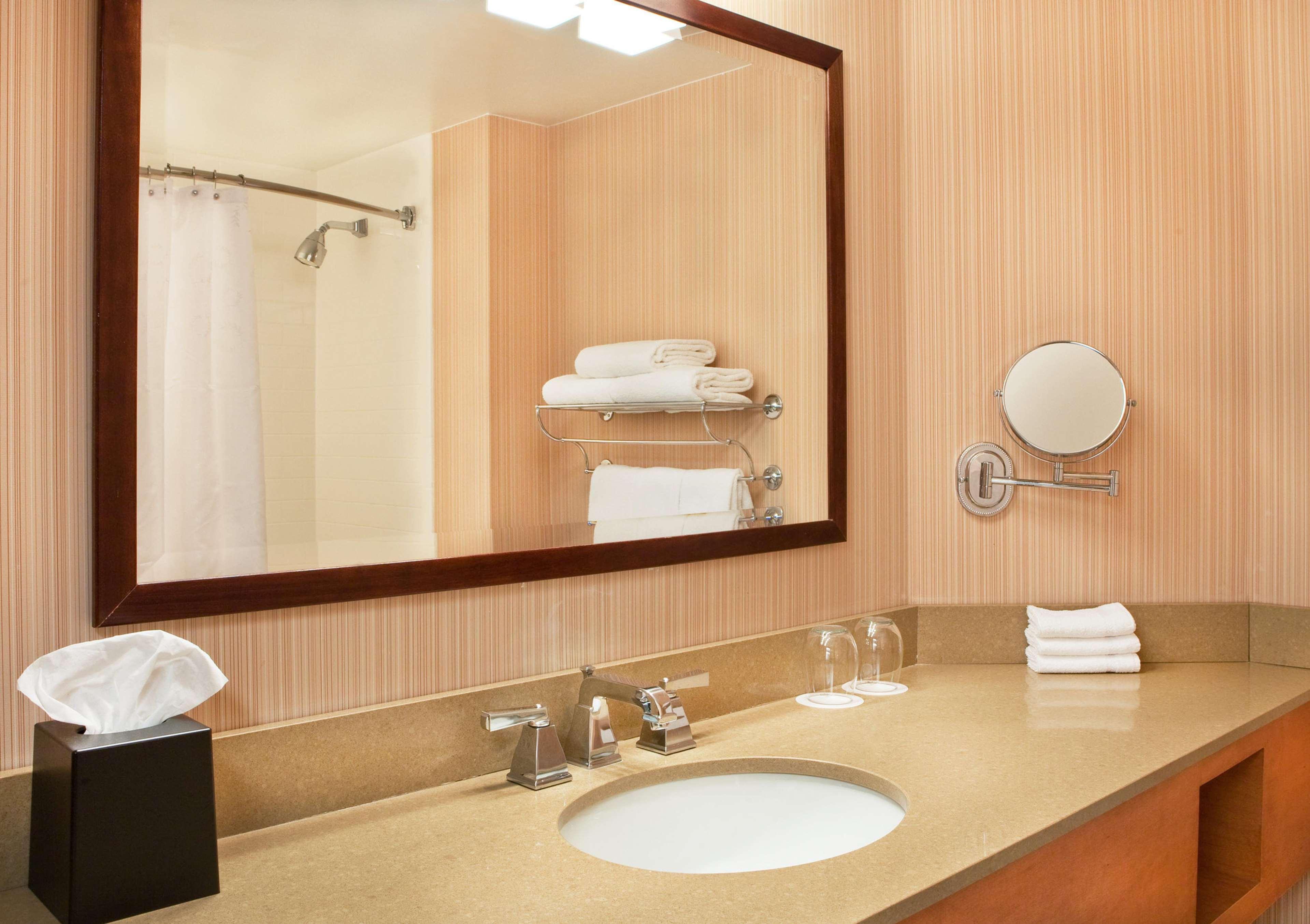 Doubletree By Hilton Hotel Burlington Vermont Eksteriør billede