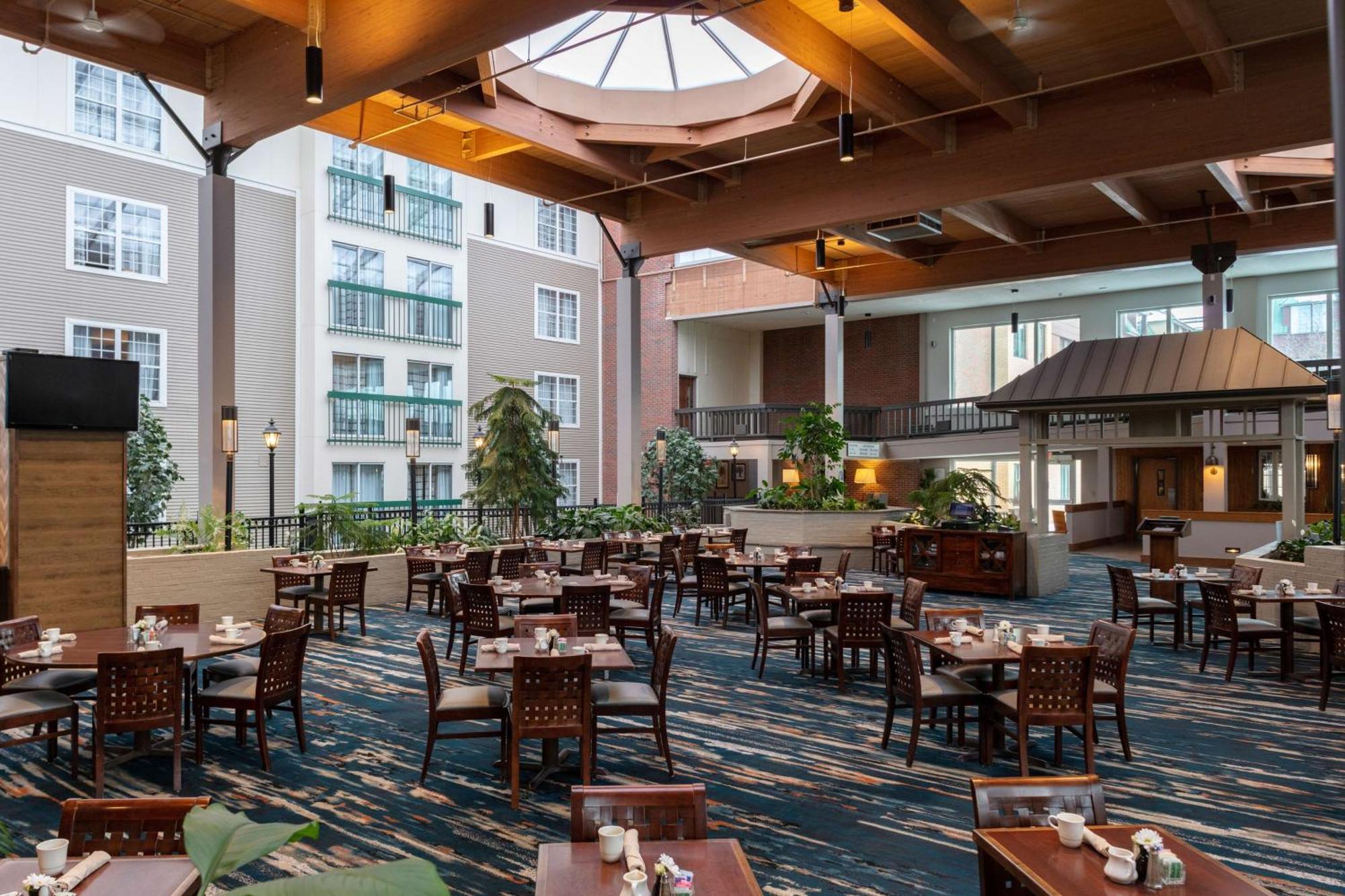 Doubletree By Hilton Hotel Burlington Vermont Eksteriør billede